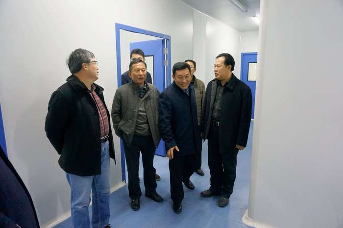 Experts and professors from shandong agricultural university came to anpu test for guidance